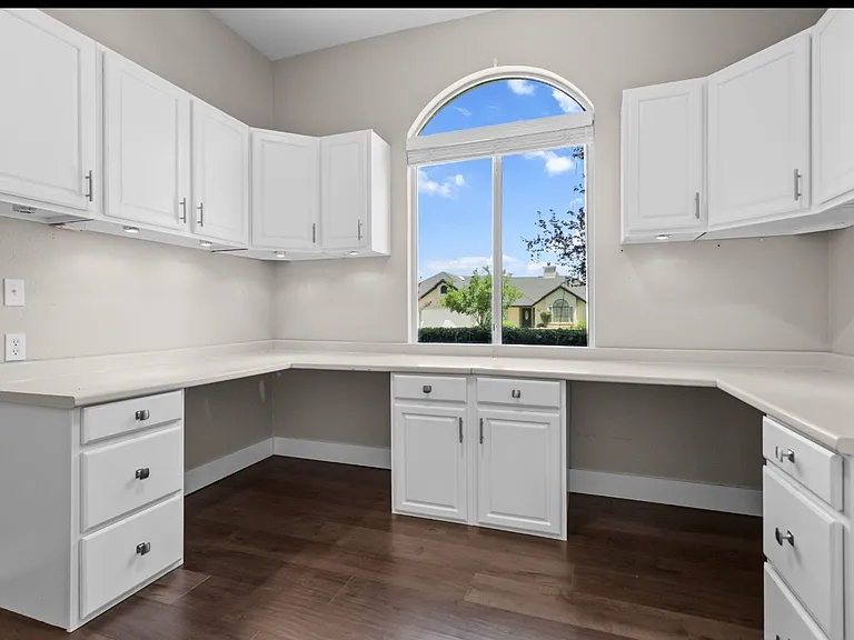 2280 Cumberland Dr — Photo 4