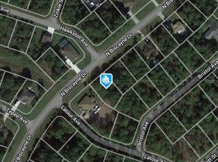 N Biscayne Dr #10, North Pt, FL 34291