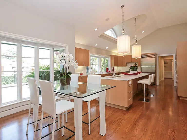 406 E Edith Ave — Photo 17