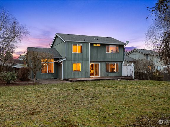 3rd image of 12617 201st Avenue Ct E