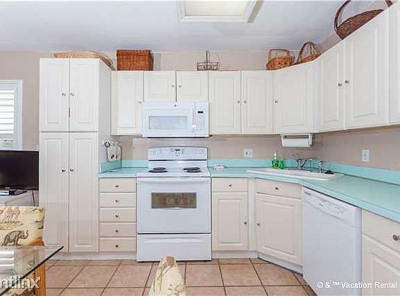 Entertainment even in the kitchen