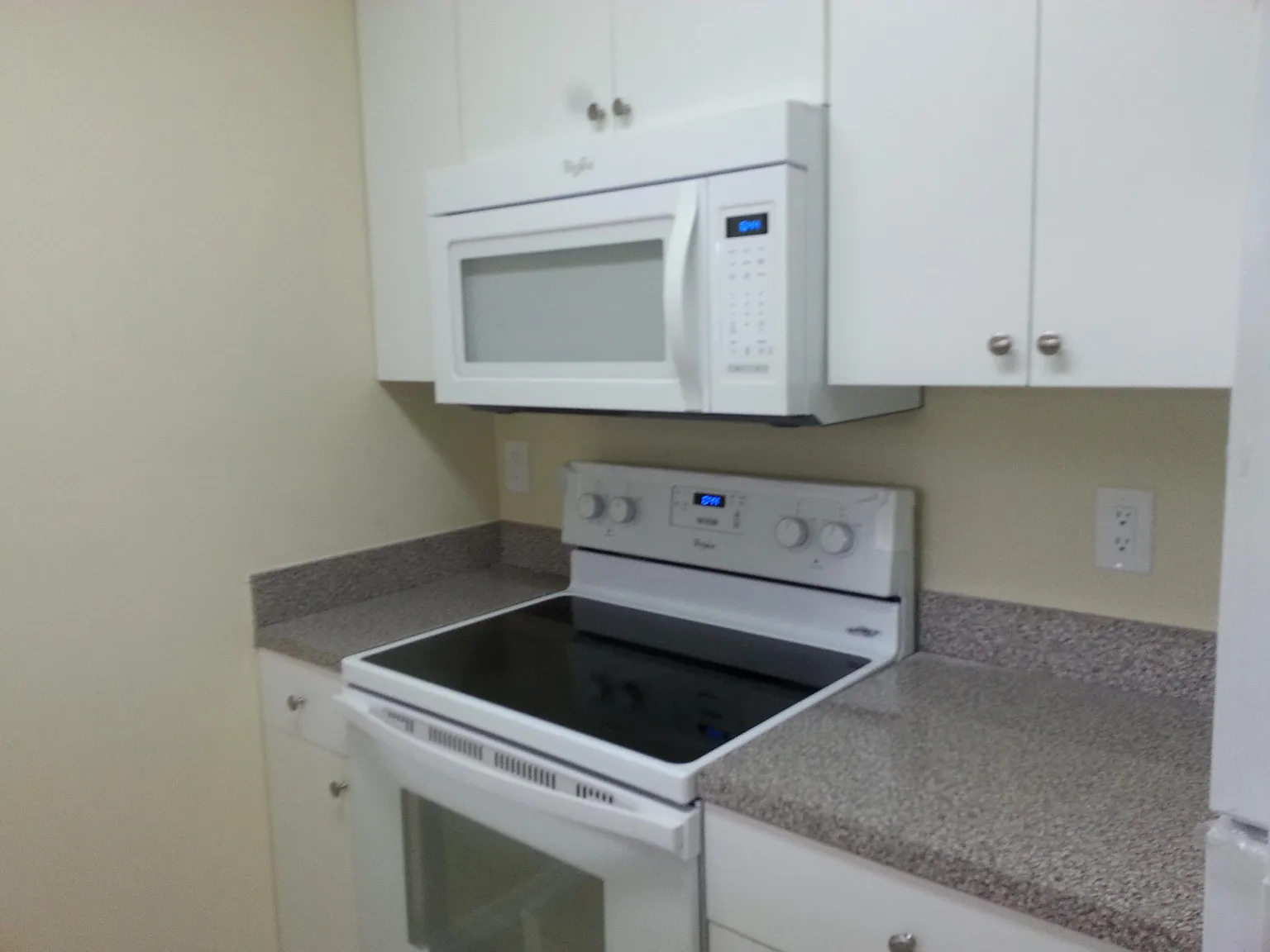 2 bed, 2.5 bath, 1166 sqft, $2,150 — Photo 4