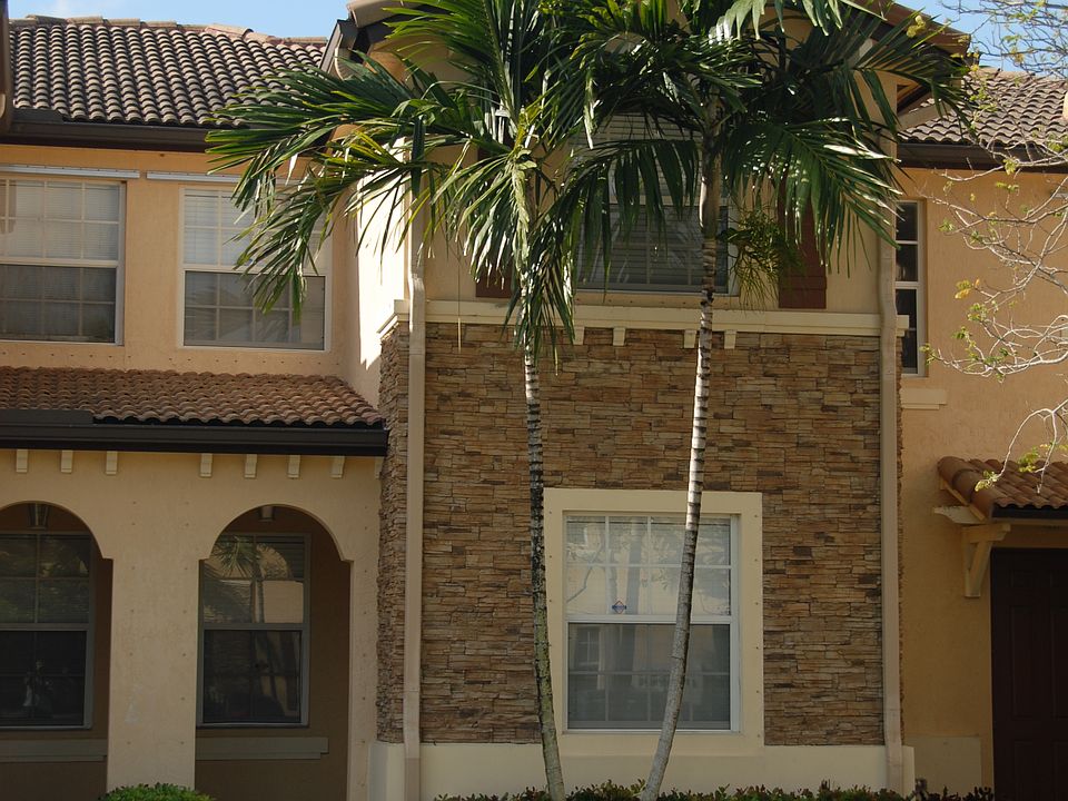 1st image of 3350 NE Thirteen Circle Dr #108-21