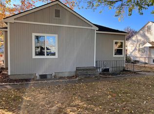 524 N 9th Ave, Pasco, WA 99301