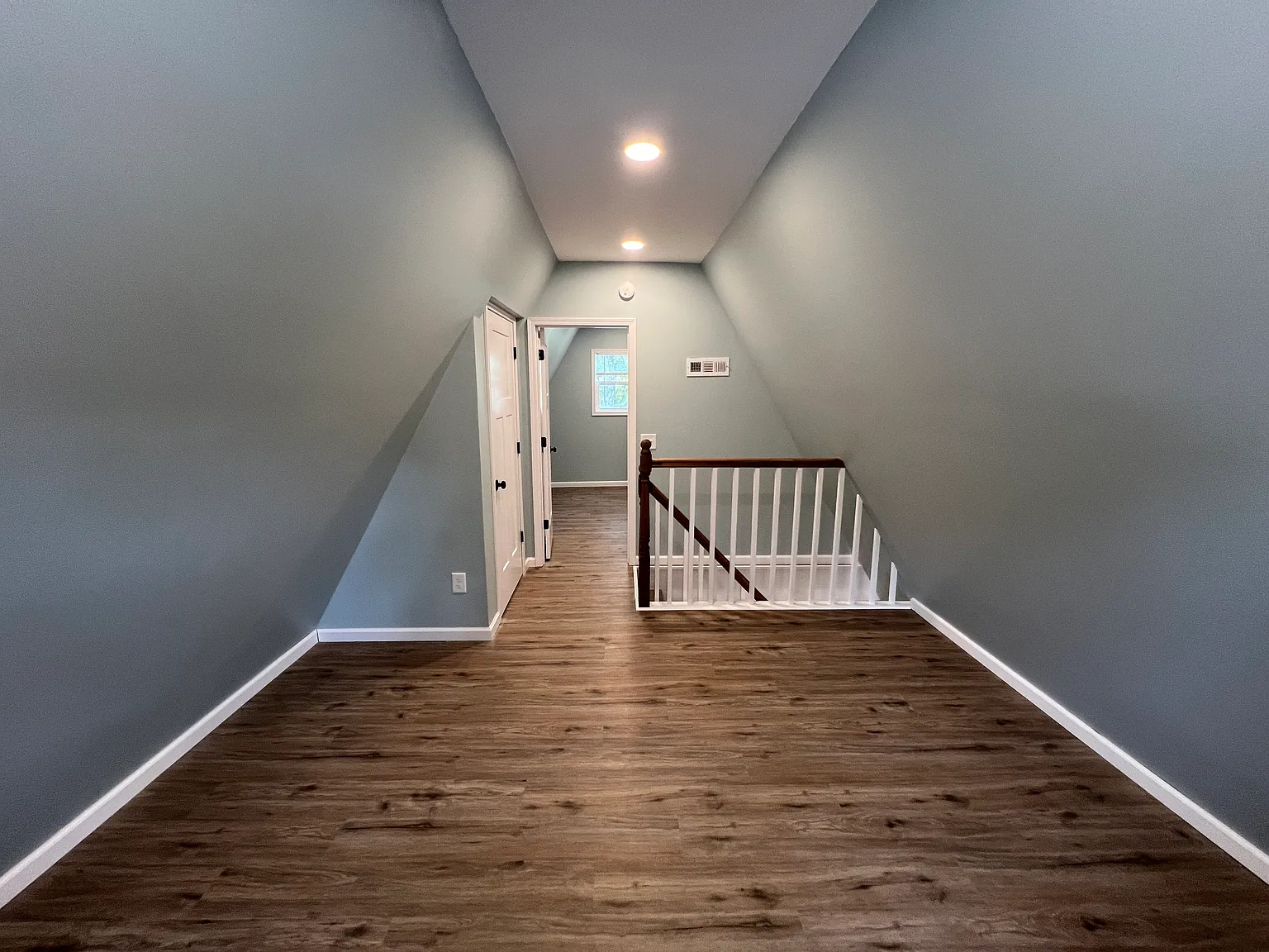A-frame 3 Bed/1Bath Manchester — Photo 4