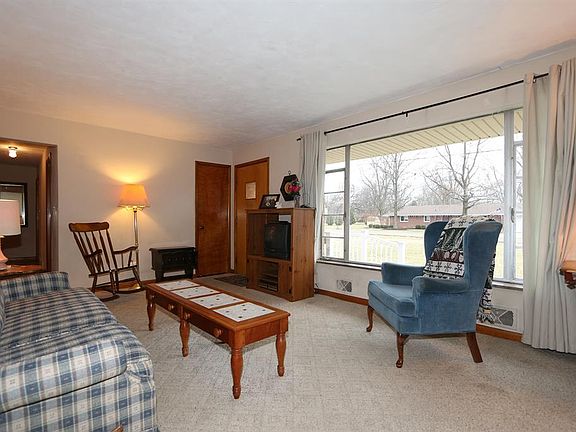 4th image of 7367 Yorkshire Dr