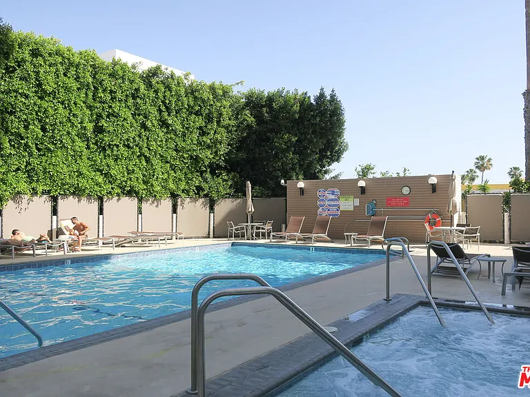 7250 Franklin Ave #801 — Photo 17
