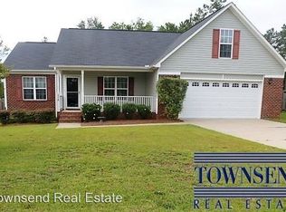 154 Rolling Creek Dr, Raeford, NC 28376