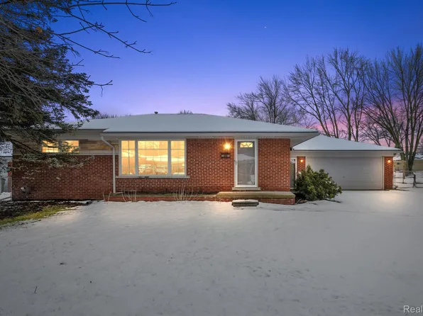 8328 Elizabeth Ann St, Shelby Township, MI 48317