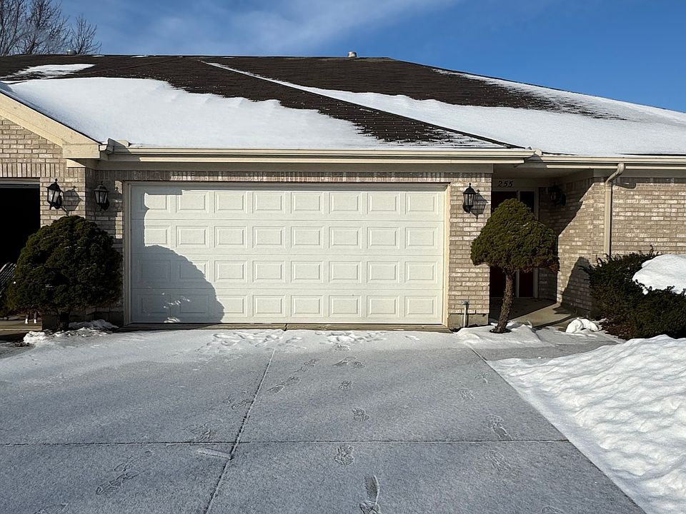 1st image of 255 Beechwood Pl
