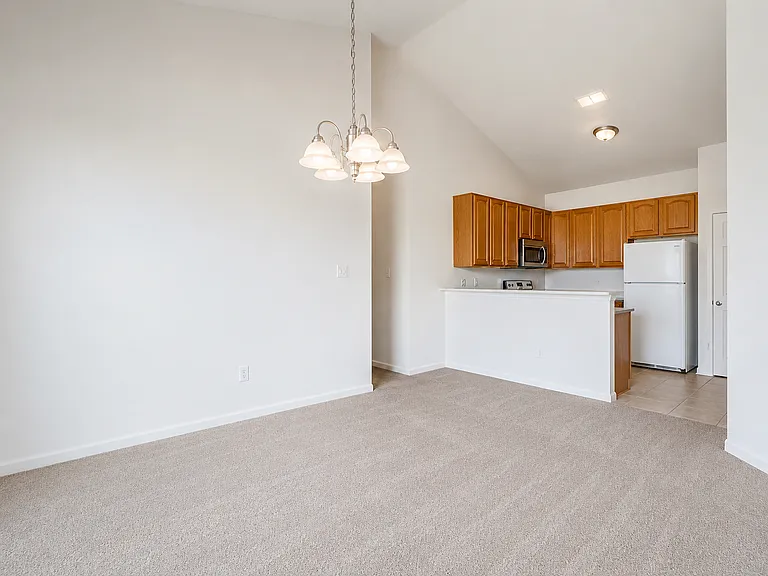 11599 Acorn Dr — Photo 3