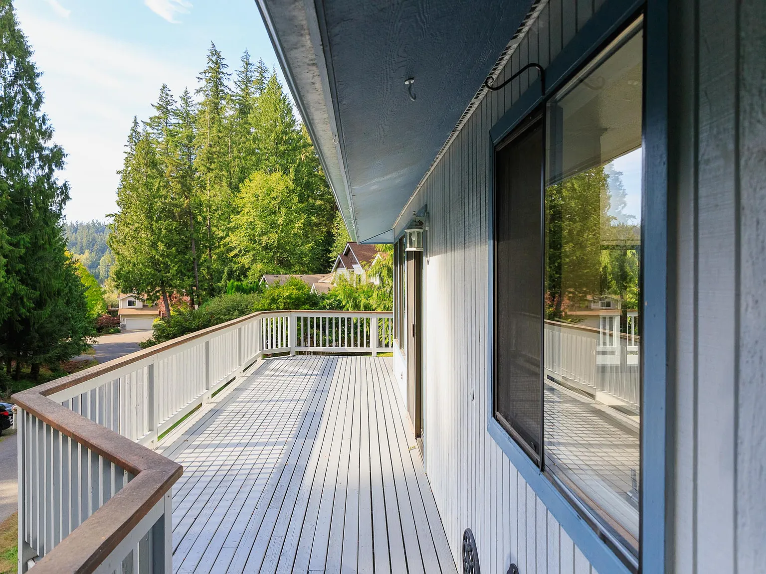 3 bed, 1200 sqft, $2,600 — Photo 3