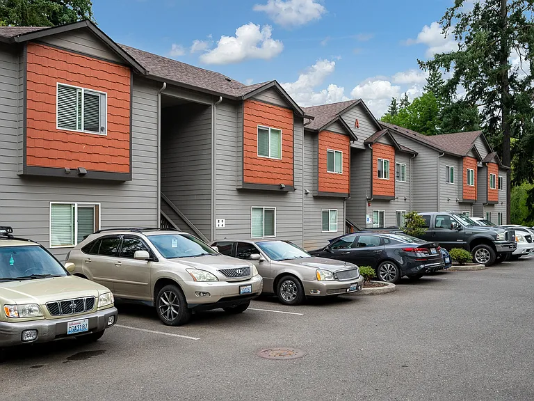 Leverich | Exterior