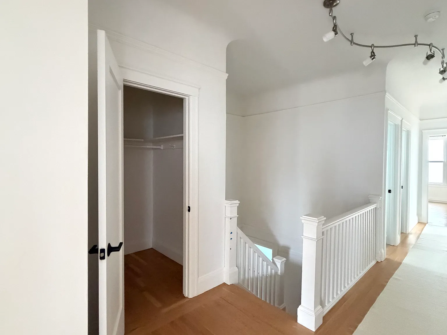 2 bed, 1.5 bath, 1500 sqft, $8,975 — Photo 1