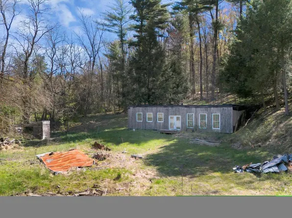 122 Peters Rd, Northumberland, PA 17857