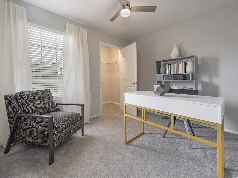 Element Luxury Apartments — Photo 7
