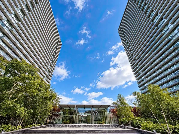 103 The Queensway #1202, Toronto, ON M6S 5B3