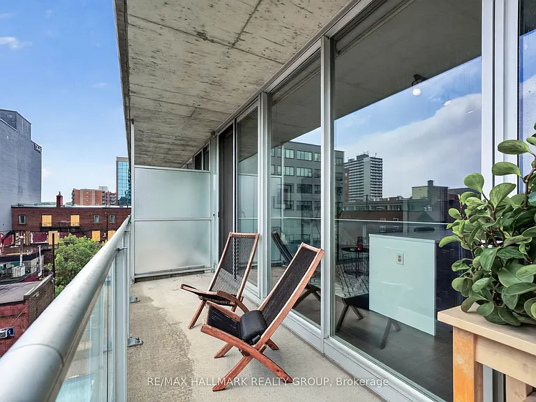 300 Lisgar St #407 — Photo 14