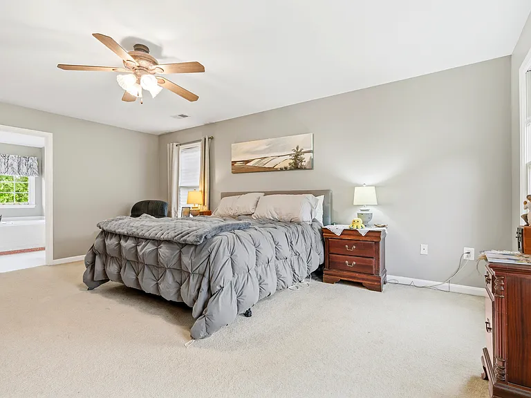 31 Palace Ln — Photo 22