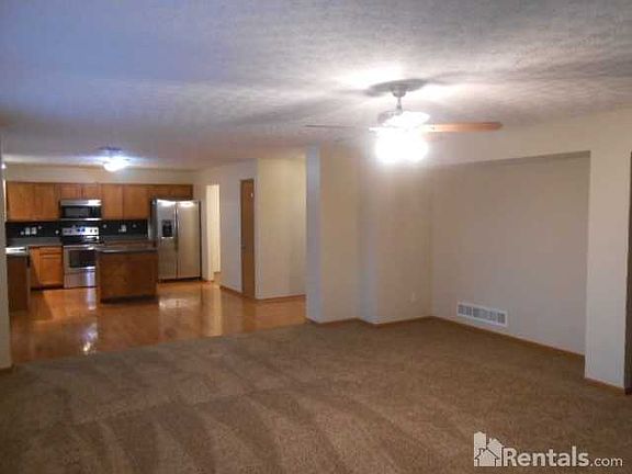 2nd image of 664 Brighton St