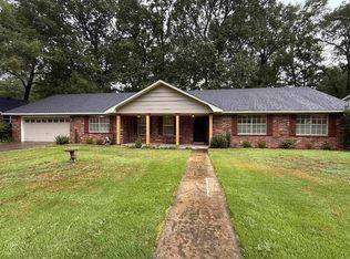 204 Indian Trl, Searcy, AR 72143