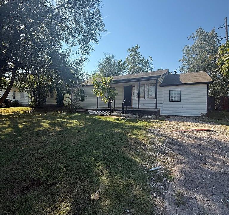 1st image of 4300 SE 37th St