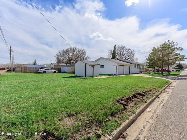 1001 North Ave, Hebron, ND 58638