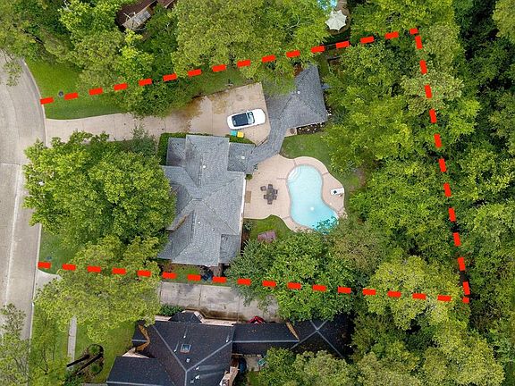 A nicely wooded lot with tons of privacy!