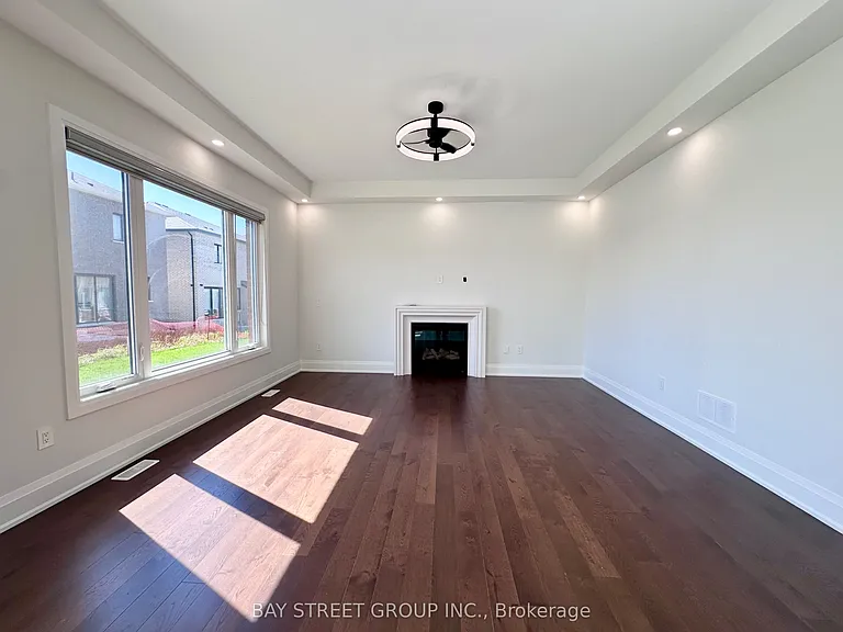 15 Backhouse Dr — Photo 5