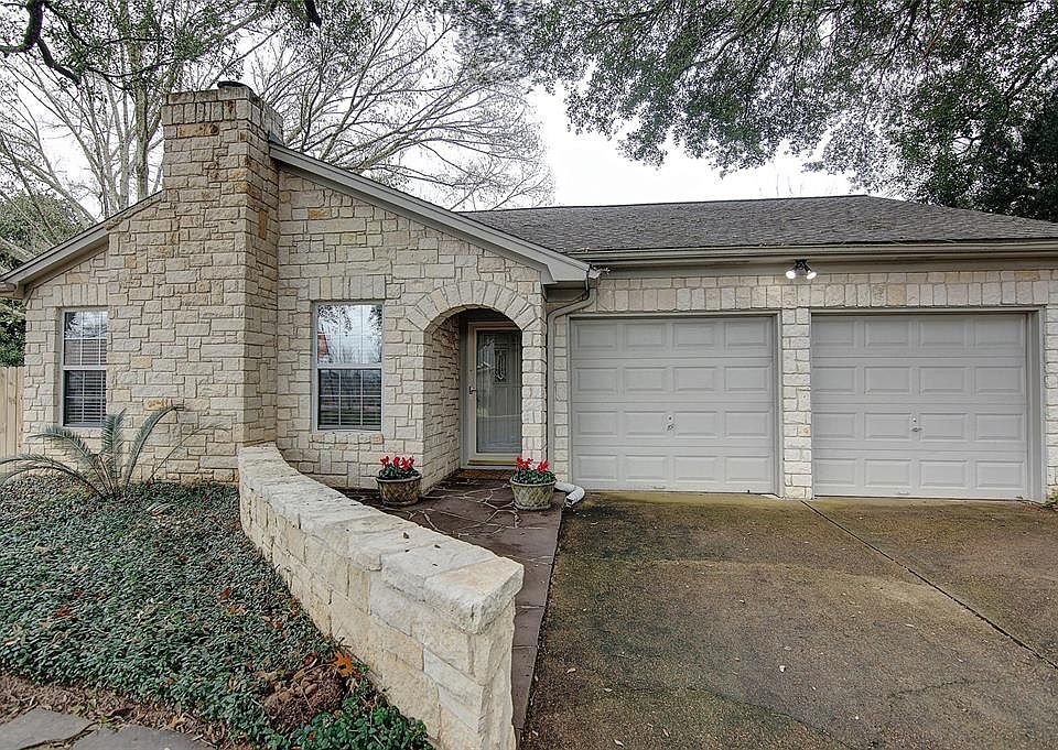 1st image of 31114 Stella Ln