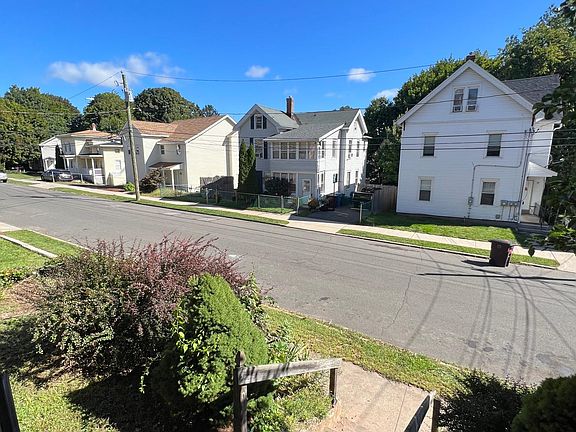 2nd image of 25 Greenwood St #1