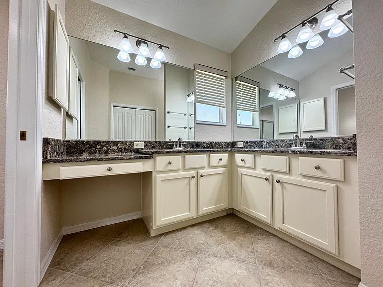 487 Thistledown Way — Photo 20