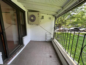 Rented by Sterea Agency