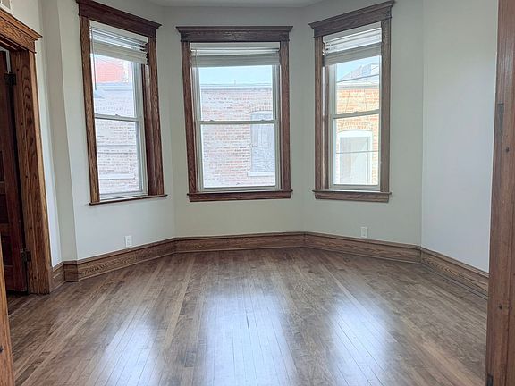 4th image of 2615 S Lawndale Ave APT 1R