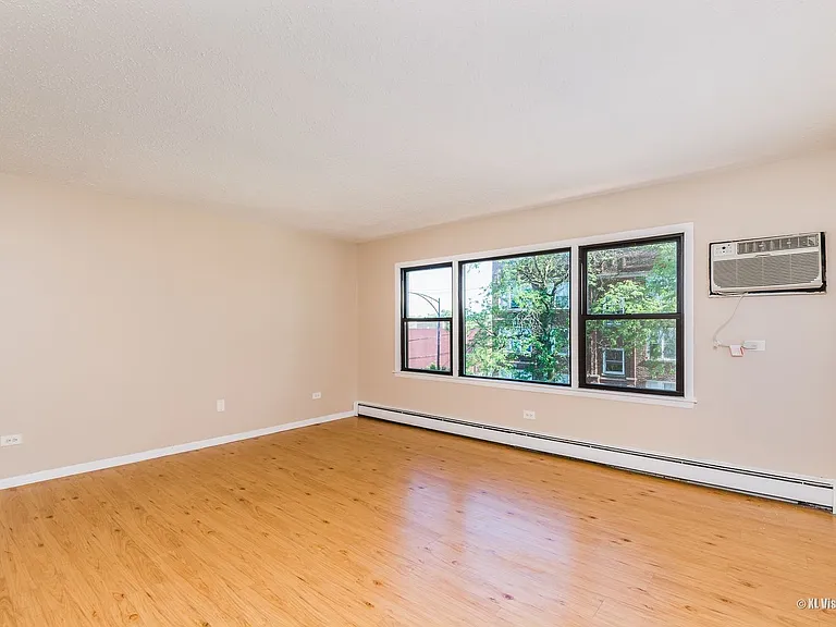 813 E Marquette Rd — Photo 6