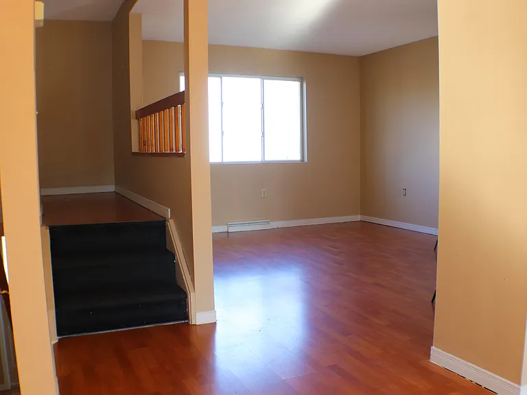 Swan Landing Apartments — Photo 12
