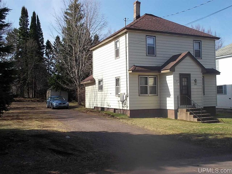 1st image of 323 Leonard St Lot 4 & 5