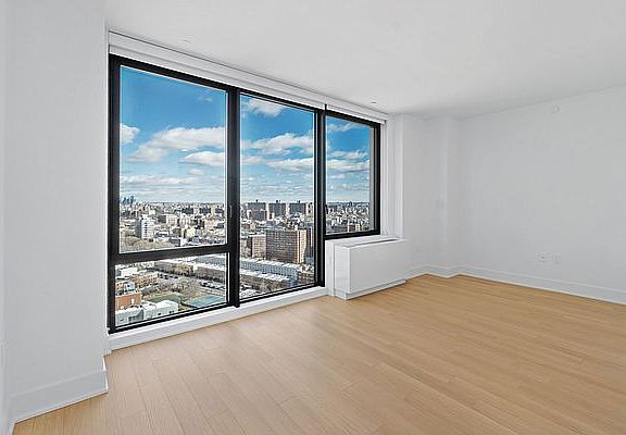 3rd image of 662 Pacific St #25D