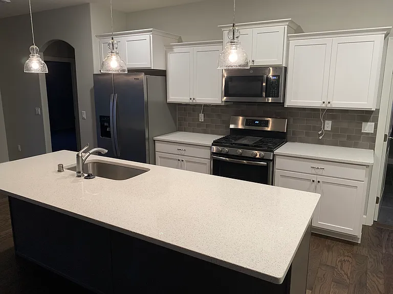 3129 S Young Pl — Photo 2