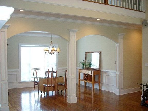 5th image of 653 Deerwood Way