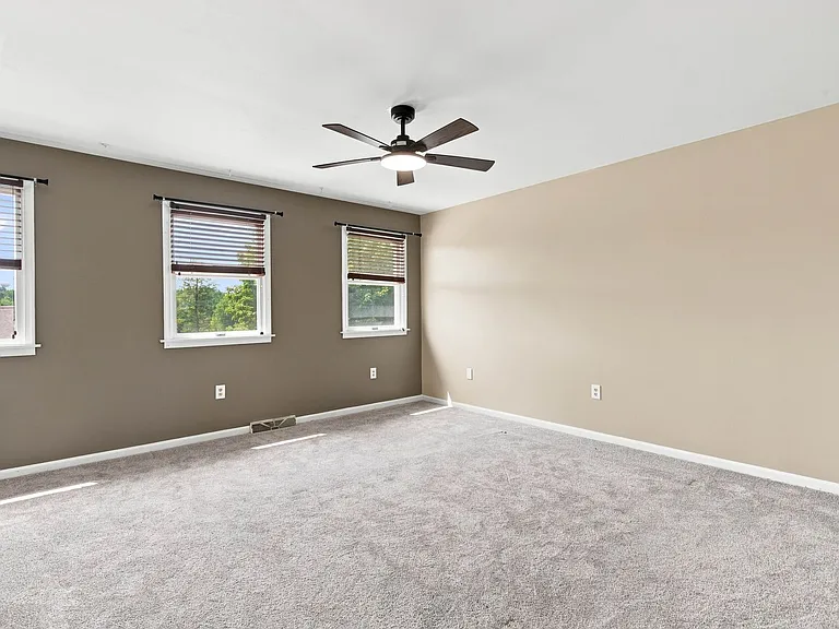 15 Beech Ln — Photo 12