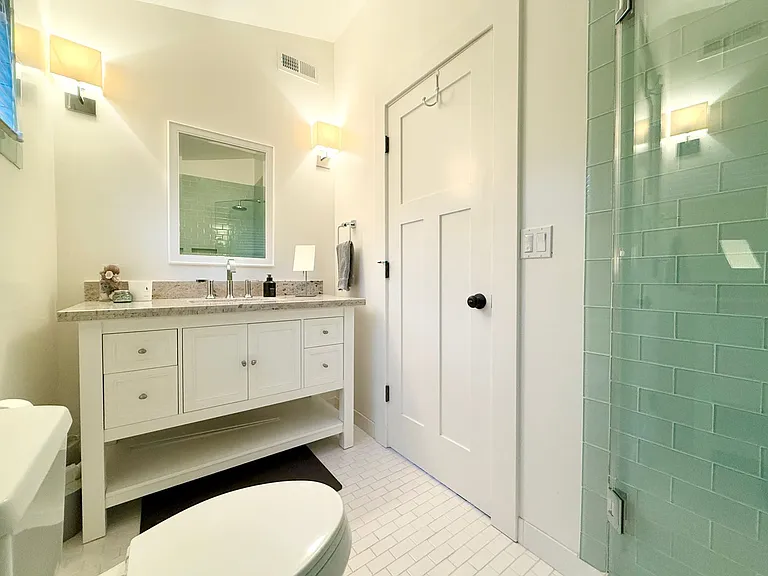 251 San Pedro Ave — Photo 39