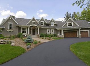 455 Lakeview Ave, Tonka Bay, MN 55331