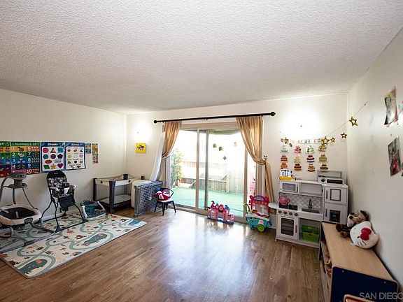 3rd image of 11124 Poblado Rd