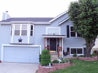 24 Aspen Pointe Dr, Saint Peters, MO