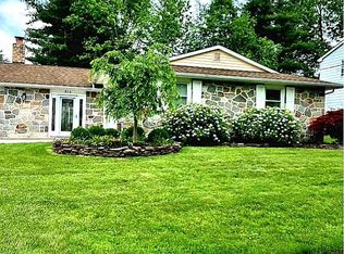316 Monmouth Dr, Cherry Hill, NJ 08002