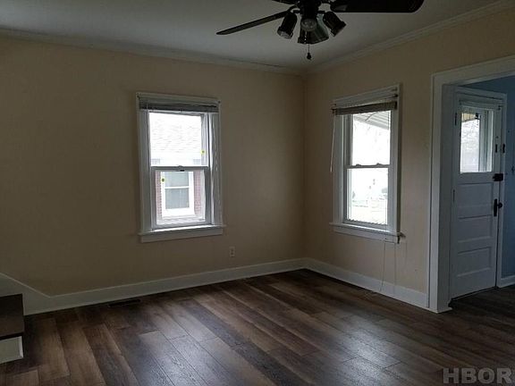 4th image of 309 W Culbertson St