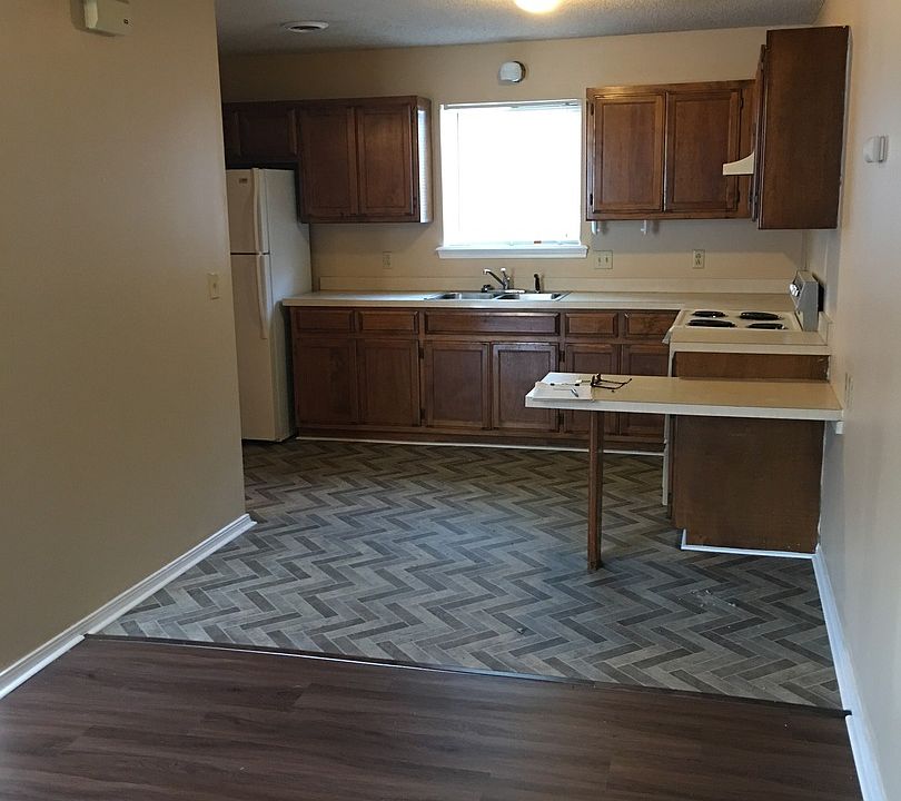 1106 & 1108 S JOPLIN APARTMENTS 11061108 S Joplin Ave Pittsburg KS