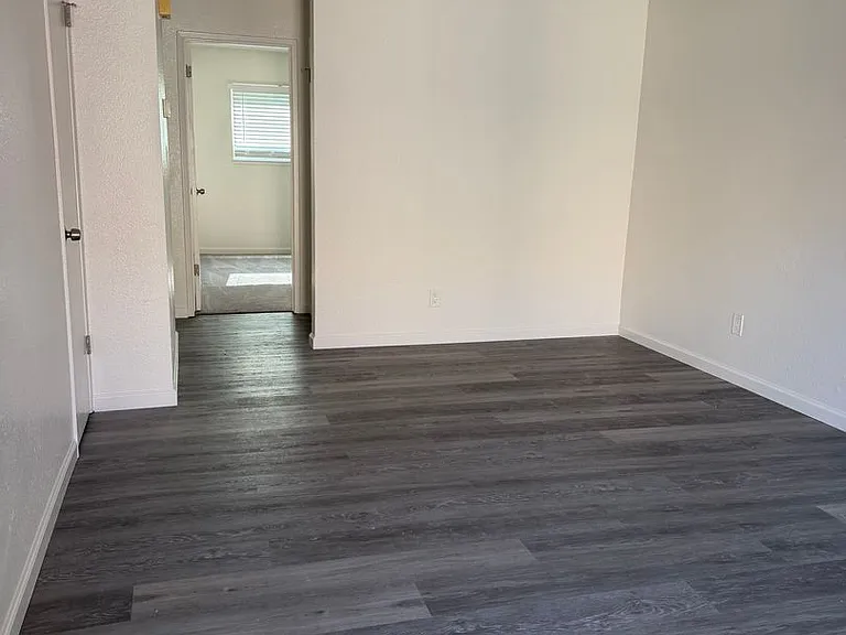 1407 South Ave #A — Photo 8