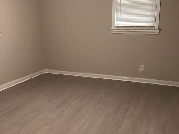 4th image of 617 Granite Ave